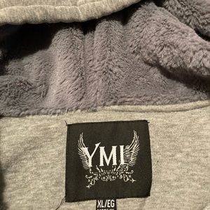Ymi sweater.. grey… juniors xl